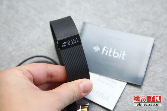 增来电提醒功能 Fitbit Charge手环试用